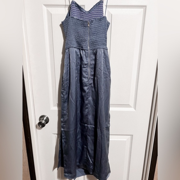 Dress - Picture 2 of 6